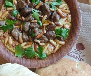 Hummus with meat